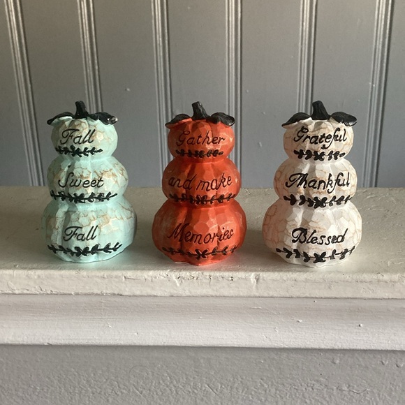 NWT- Triple Stacked Ceramic Pumpkins -with Carved & Painted Sentiments - Picture 14 of 17